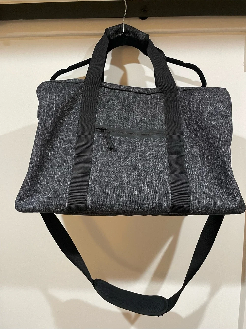 Everlane The Nylon Weekender Bag in Dark Gray